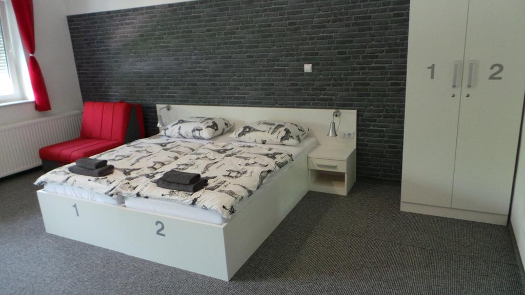 Hostel Levicki Slavonski Brod Rom bilde