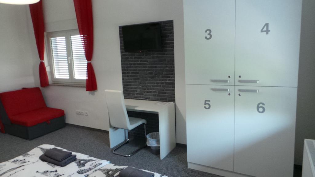 Hostel Levicki Slavonski Brod Rom bilde