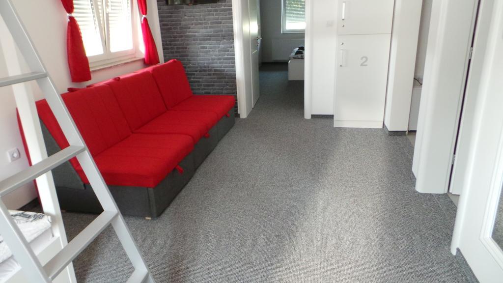 Hostel Levicki Slavonski Brod Rom bilde