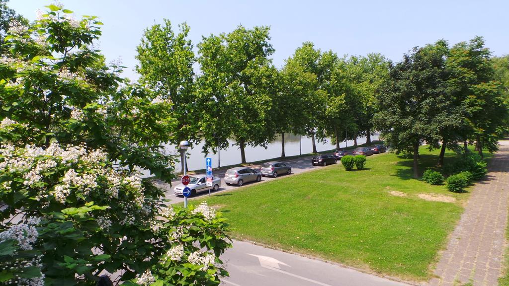 Hostel Levicki Slavonski Brod Rom bilde